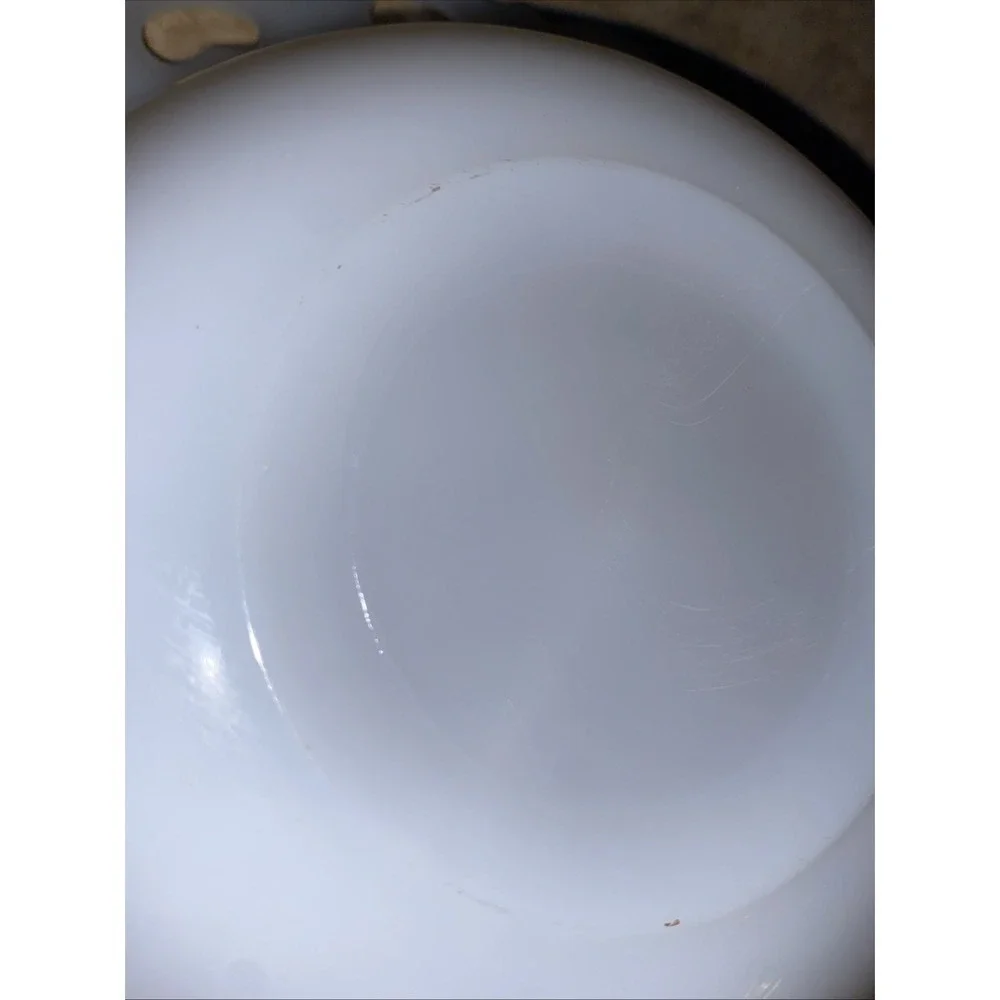 Vintage‎ Westmoreland Old Colony Milk Glass 9.5